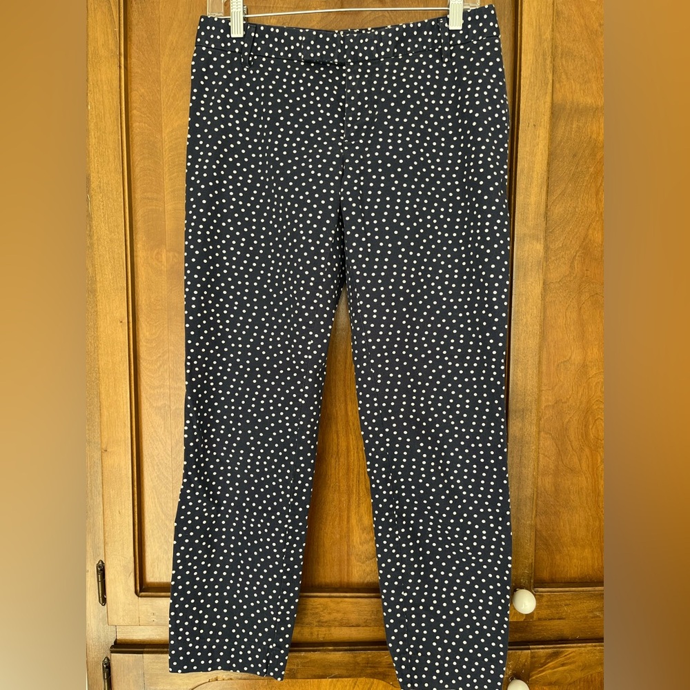Vintage GAP Blue and White Capris with Tailored Fit